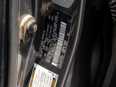Used 2016 Toyota 4Runner SR5 AWD/4WD image 9