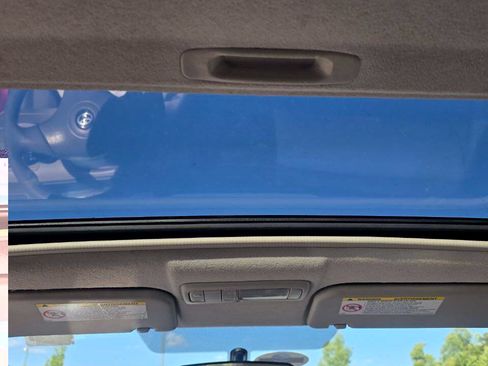 Used 2003 Toyota Corolla LE FWD image 21