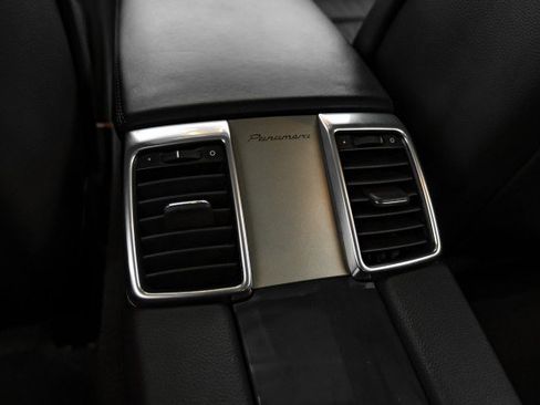 Used 2010 Porsche Panamera S RWD image 35