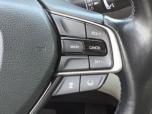 Used 2018 Honda Accord EX-L image 16