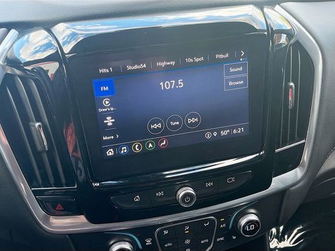 Used 2023 Chevrolet Traverse RS AWD/4WD image 15
