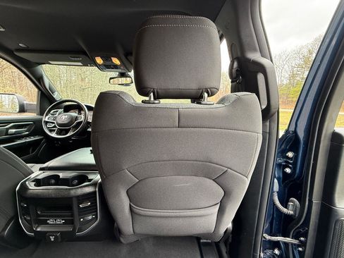 Used 2019 RAM 1500 Big Horn AWD/4WD image 38