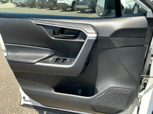 Certified 2025 Toyota RAV4 LE AWD/4WD image 13