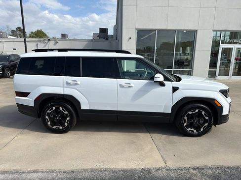 Used 2026 Hyundai Santa Fe SEL image 8