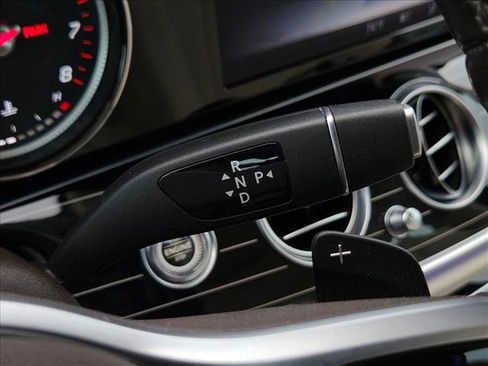 Used 2019 Mercedes-Benz E 300 image 17