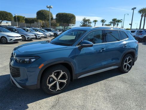 New 2026 Volkswagen Tiguan SE image 13