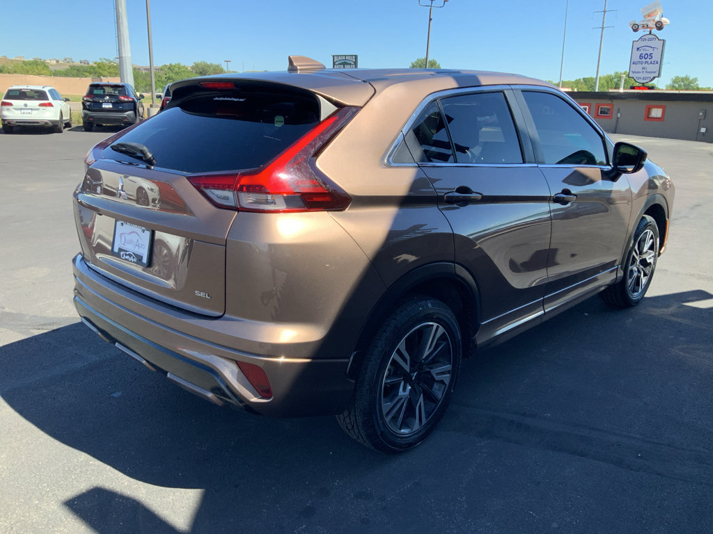 Used 2023 Mitsubishi Eclipse Cross SEL AWD/4WD image 6