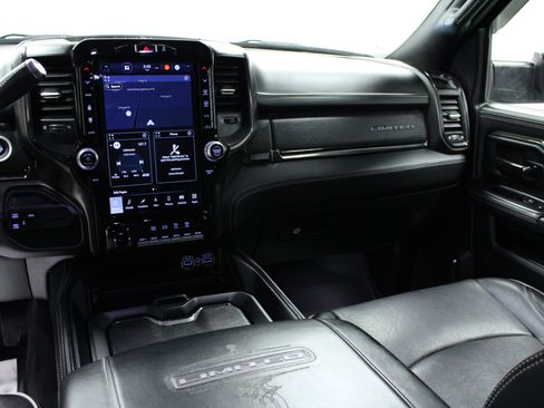 Used 2022 RAM 2500 Limited image 19
