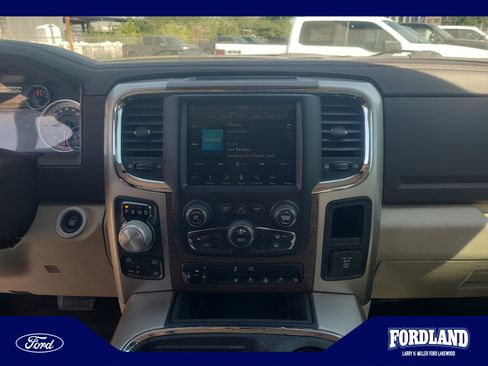 Used 2018 RAM 1500 Laramie w/ Convenience Group AWD/4WD image 12