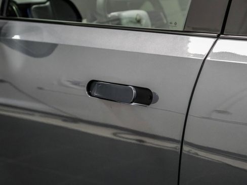 Used 2023 Rivian R1S Adventure image 42