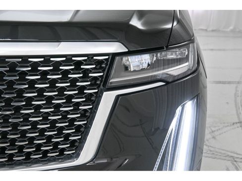 Used 2023 Cadillac Escalade Premium Luxury w/ Performance Package image 24