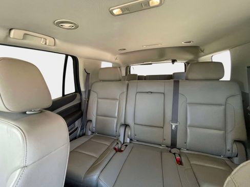 Used 2019 Chevrolet Tahoe LT AWD/4WD image 9