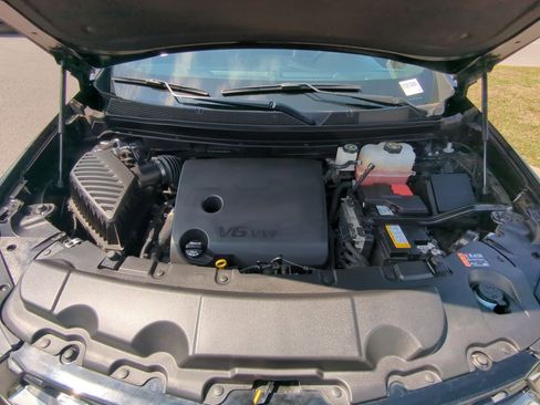 Used 2023 Chevrolet Traverse RS w/ LPO, Floor Liner Package AWD/4WD image 32