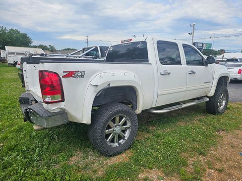 Used 2011 GMC Sierra 1500 SLE w/ Power Tech Package AWD/4WD image 2