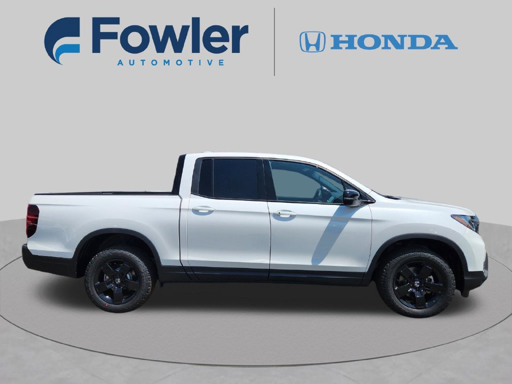New 2026 Honda Ridgeline Black Edition image 5