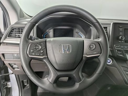 Used 2018 Honda Odyssey LX image 15