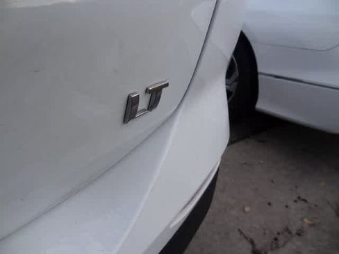 Used 2024 Chevrolet Equinox LT image 25