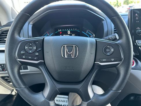 Used 2019 Honda Odyssey EX image 9