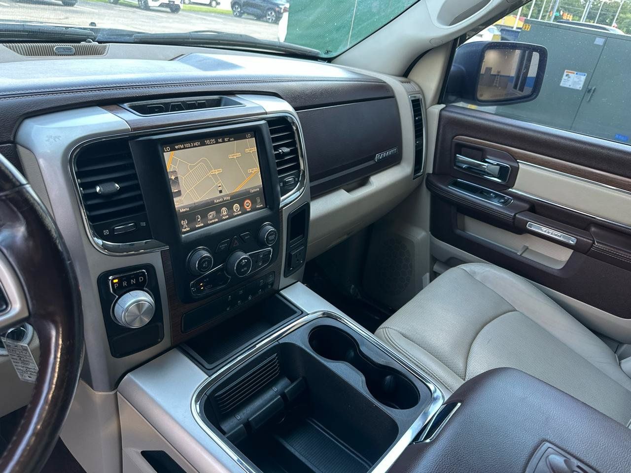Used 2017 RAM 1500 Laramie RWD image 41