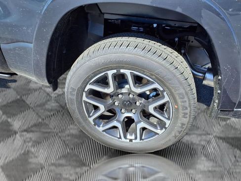 New 2026 RAM 1500 Laramie AWD/4WD image 20