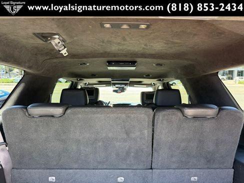 Used 2015 Cadillac Escalade ESV Platinum AWD/4WD image 11