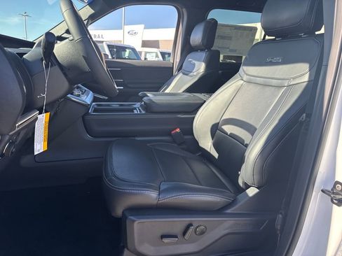 New 2025 Ford Expedition Platinum w/ Stealth Performance Package AWD/4WD image 15