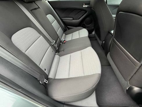 Used 2016 Kia Forte LX FWD image 3