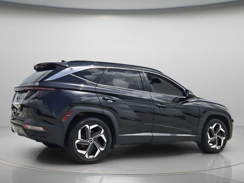 Used 2022 Hyundai Tucson Limited image 7
