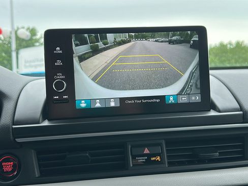Used 2025 Honda Pilot EX-L image 19
