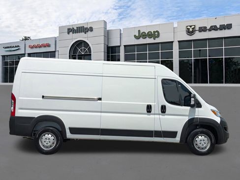 Used 2023 RAM ProMaster 2500 w/ Interior LED Lighting Group FWD image 2