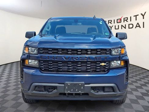 Used 2021 Chevrolet Silverado 1500 Custom RWD image 2
