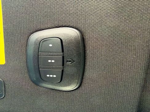 New 2025 Jeep Grand Cherokee Limited w/ Black Appearance Package RWD image 34