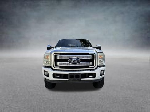 Used 2015 Ford F250 Platinum w/ FX4 Off-Road Package AWD/4WD image 2