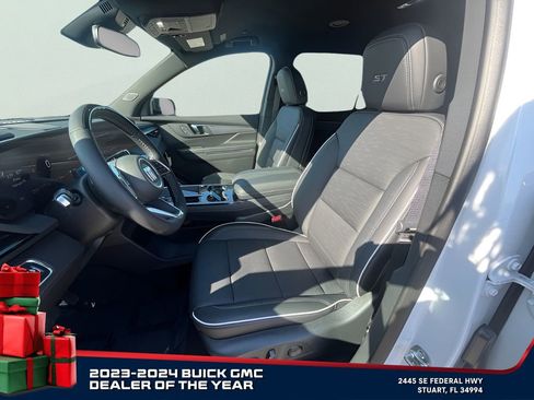 New 2025 Buick Enclave Sport Touring w/ Super Cruise Package image 10