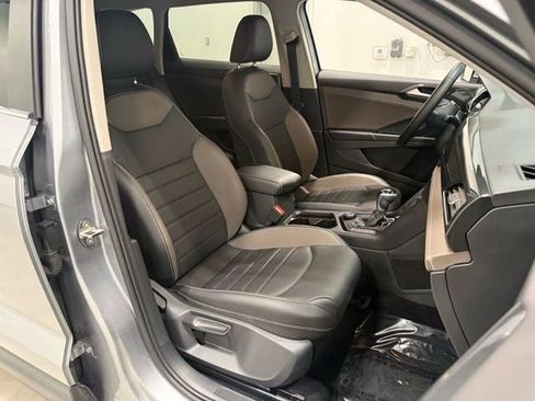 Used 2022 Volkswagen Taos SEL AWD/4WD image 41
