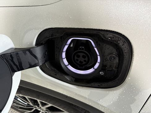 Used 2024 Ford Escape Base w/ PHEV Premium Package image 28