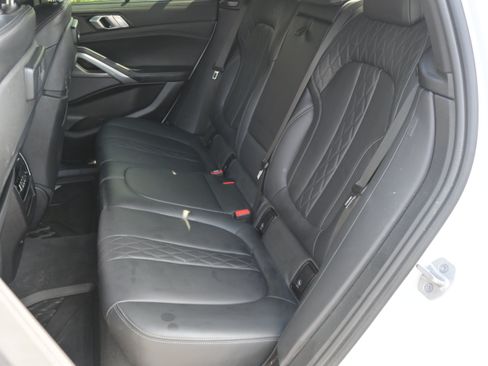 Used 2021 BMW X6 xDrive40i w/ Executive Package AWD/4WD image 31