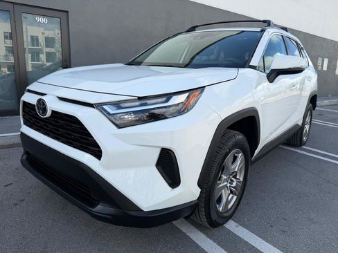 Used 2023 Toyota RAV4 XLE w/ Convenience Package image 9