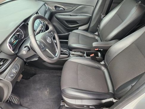 Used 2018 Buick Encore Preferred image 9