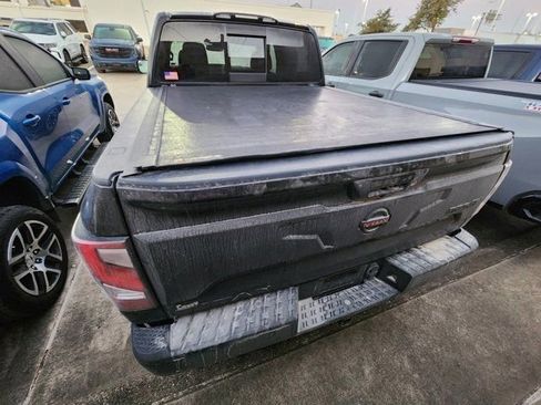 Used 2021 Nissan Titan PRO-4X w/ Pro-4x Convenience Package image 5