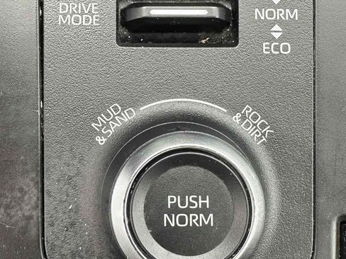 Used 2021 Toyota Highlander XSE AWD/4WD image 21