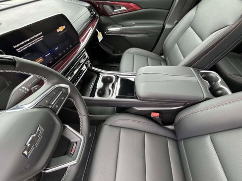 New 2026 Chevrolet Traverse Z71 w/ Enhanced Driving Package image 10