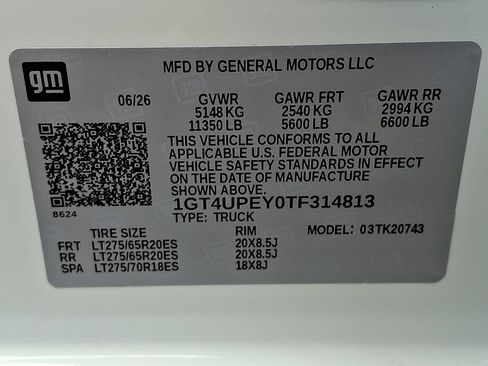 New 2026 GMC Sierra 2500 AT4 w/ Technology Package AWD/4WD image 10