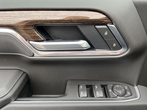 New 2026 GMC Sierra 1500 Elevation image 15