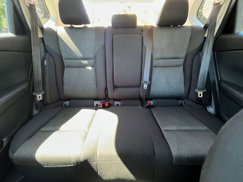 Used 2025 Nissan Rogue SV FWD image 40