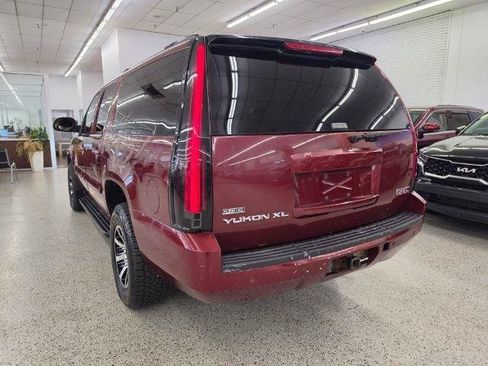Used 2008 GMC Yukon XL SLT w/ SLT Preferred Equipment Group AWD/4WD image 7