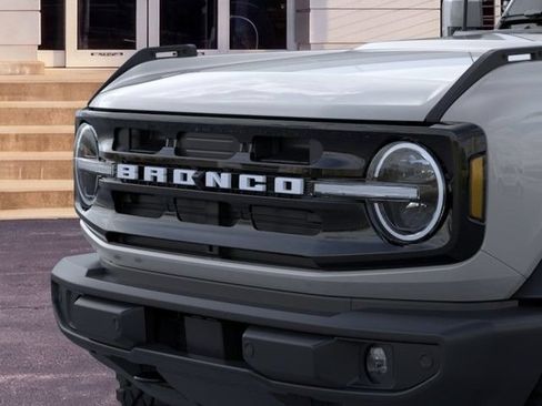 New 2026 Ford Bronco Outer Banks w/ Sasquatch Package AWD/4WD image 19