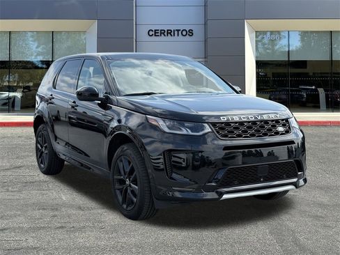 Used 2024 Land Rover Discovery Sport S image 3