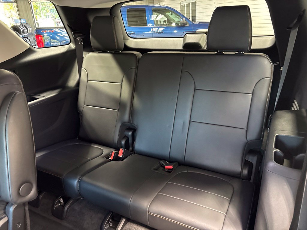 Used 2019 Chevrolet Traverse LT w/ LPO, Floor Liner Package AWD/4WD image 37