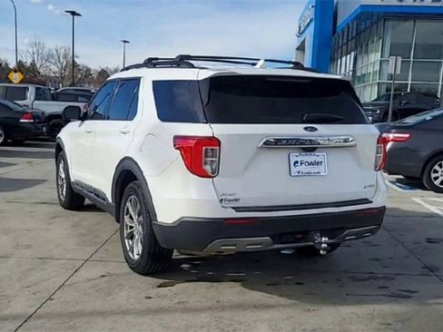 Used 2022 Ford Explorer XLT w/ Equipment Group 202A image 8